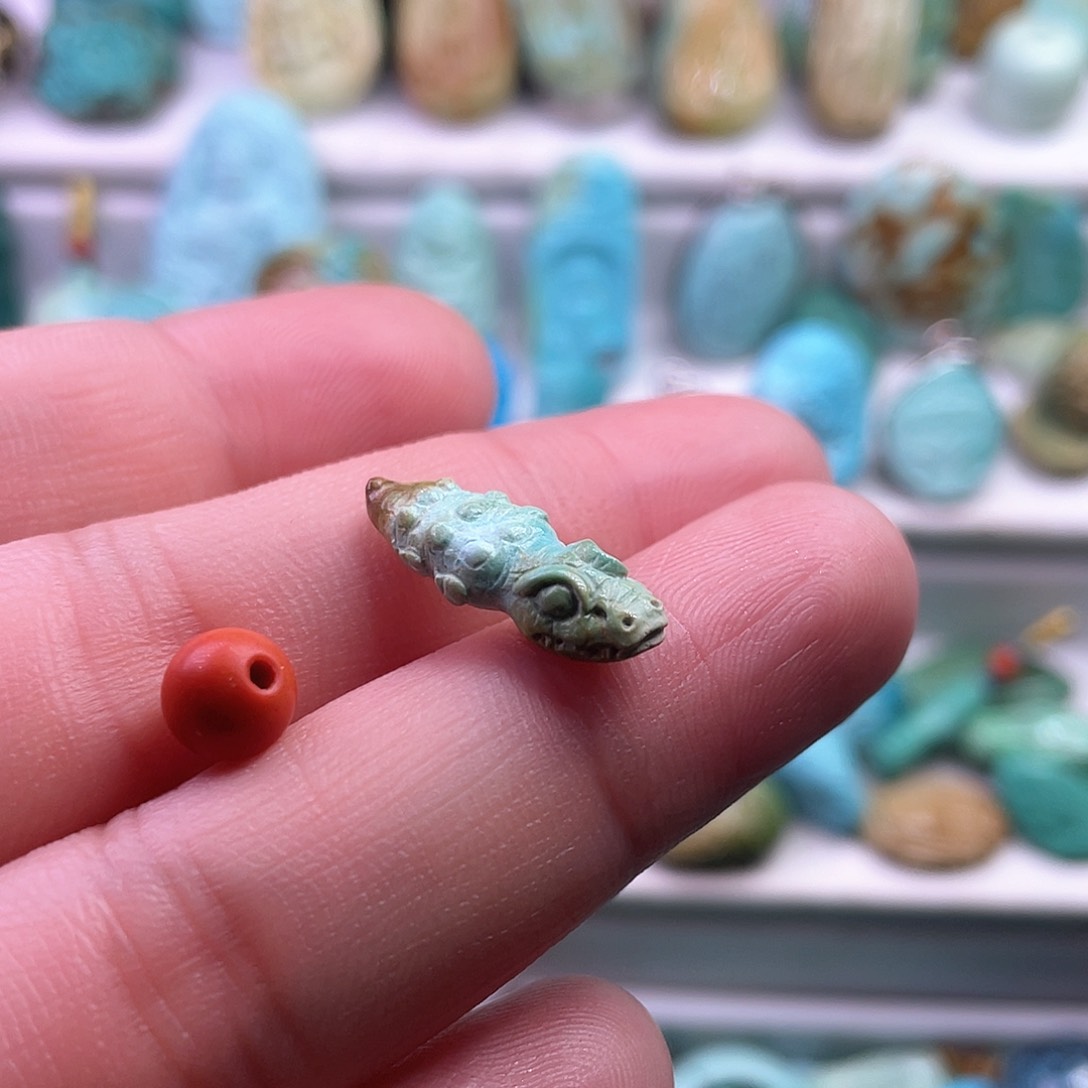 南红玛瑙颈饰未镶嵌