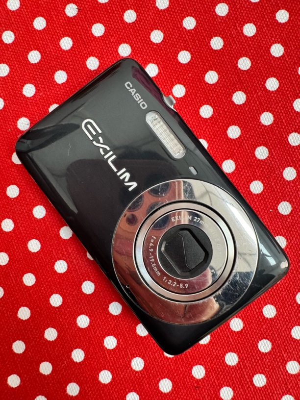 95新 Casio/卡西欧 z800 大热门美颜奶油肌1410w像素