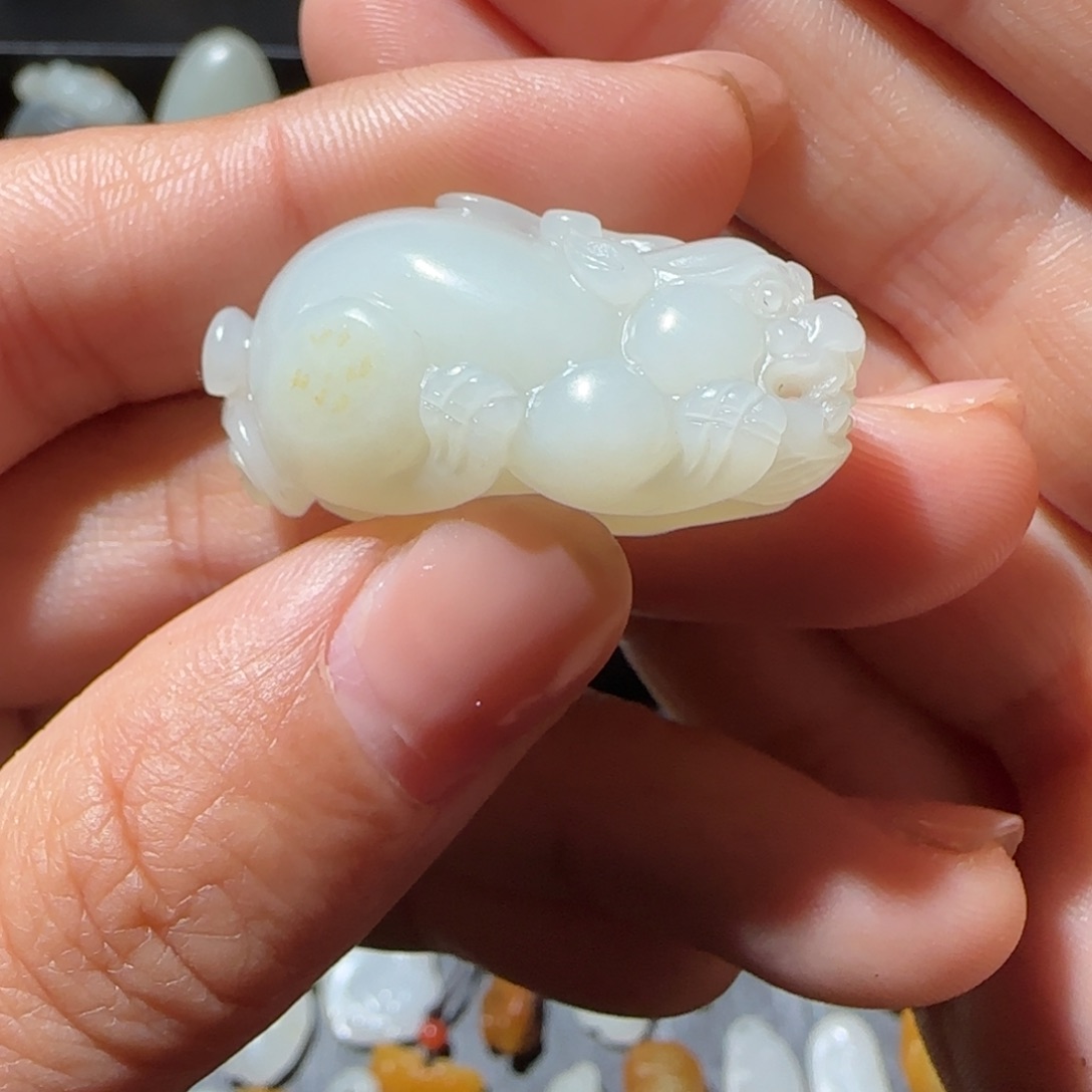 和田玉颈饰未镶嵌大*