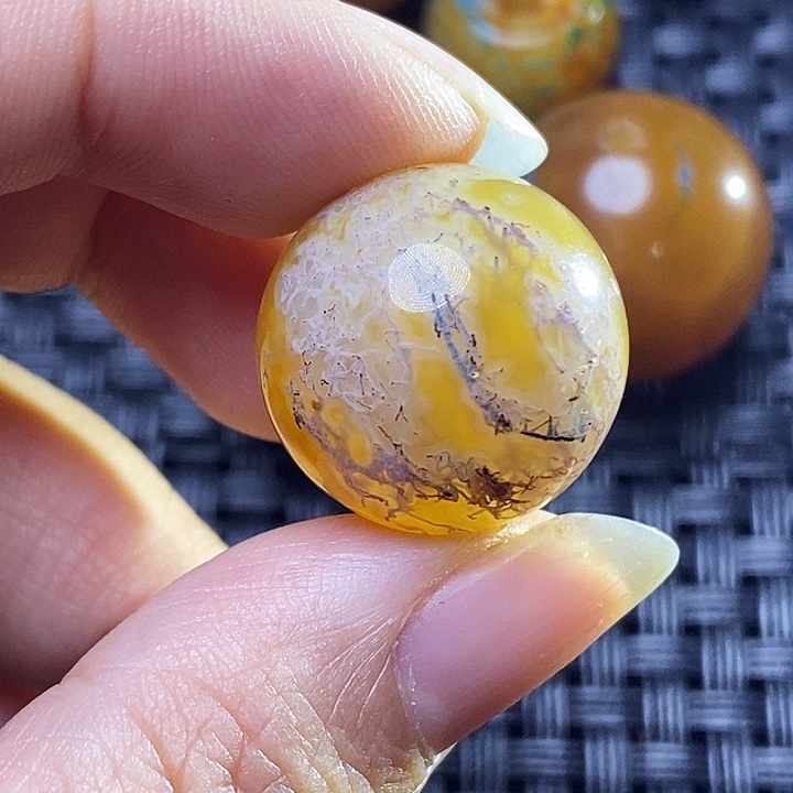 开***颖玛瑙/玉髓未镶嵌颈饰