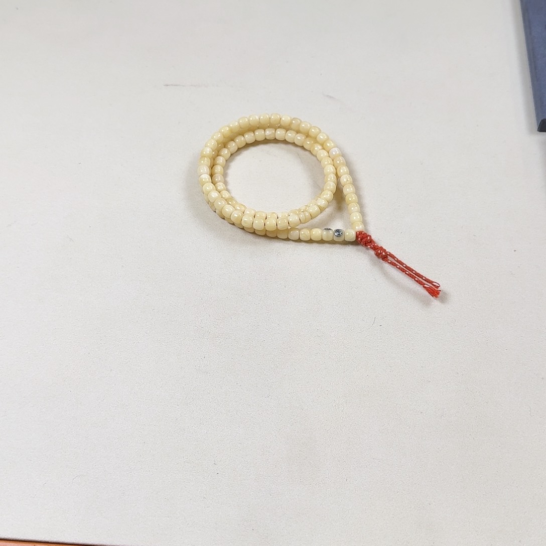 琥珀手链未镶嵌无同97（6*5.3）