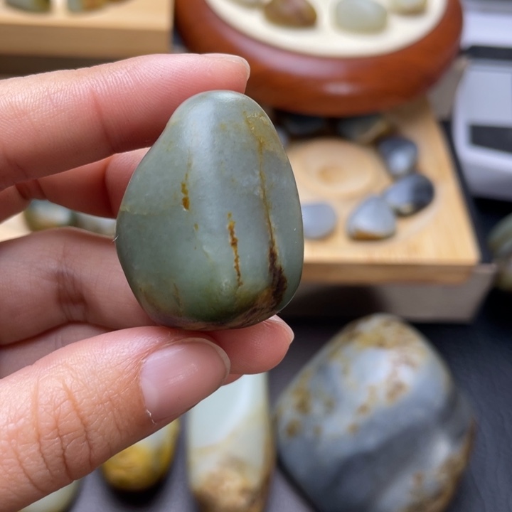 和田玉未镶嵌挂件