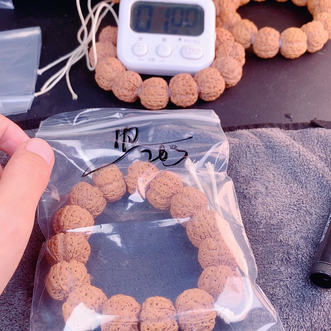 幸***生金刚菩提手串26————