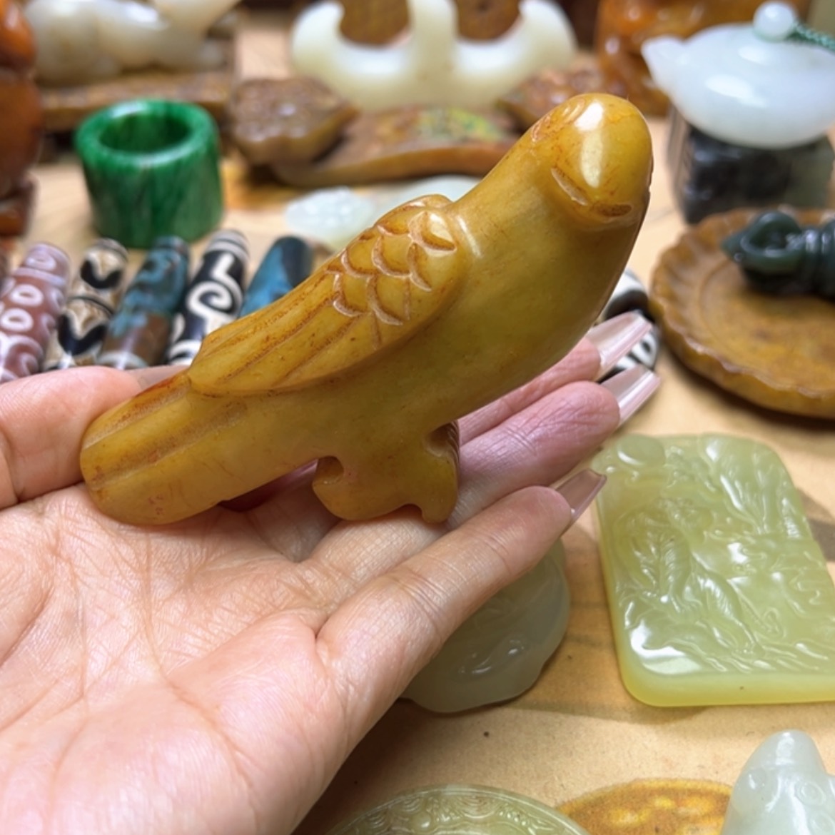 【闪购商品】蛇纹石玉颈饰未镶嵌