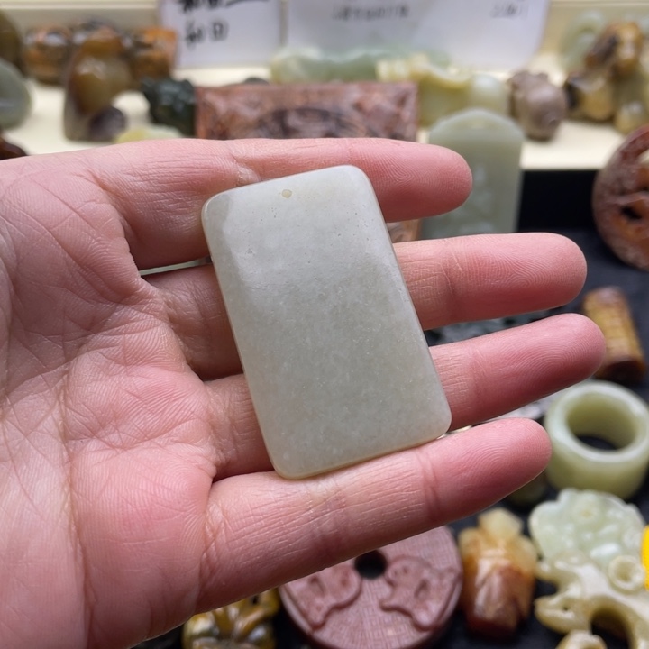 和田玉颈饰未镶嵌10