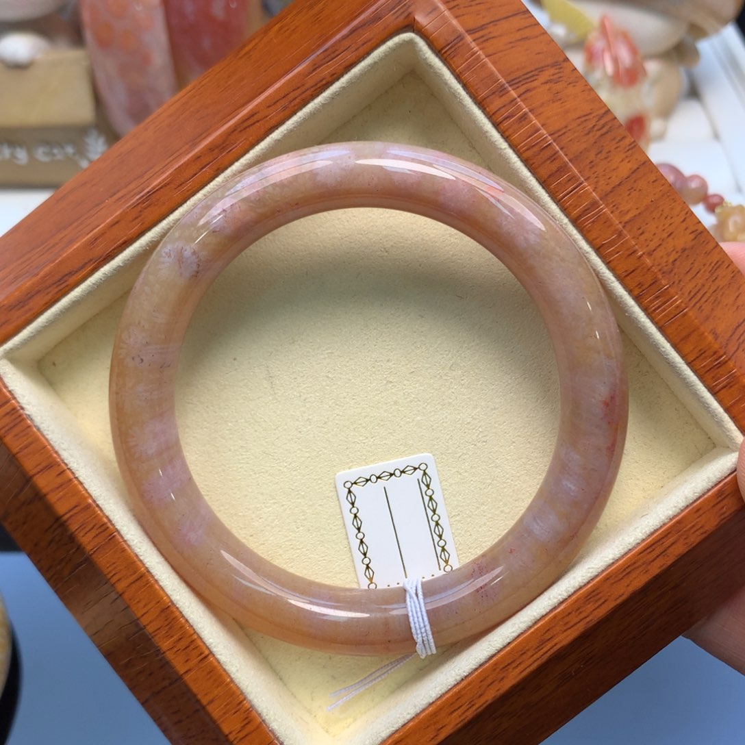 硅化珊瑚（珊瑚玉）手镯未镶嵌57.3口金底粉花果冻