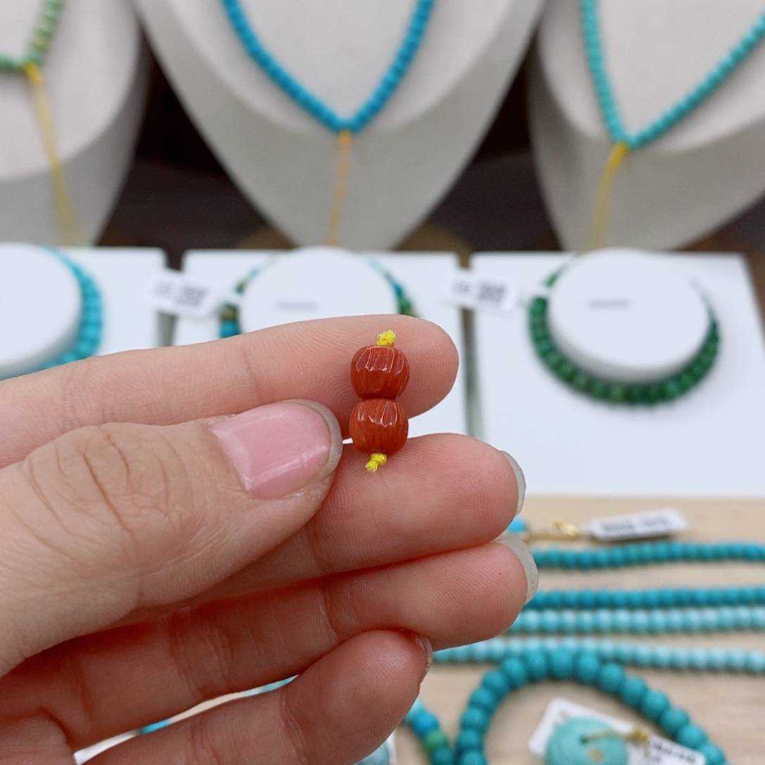 南红玛瑙未镶嵌珠宝奇石