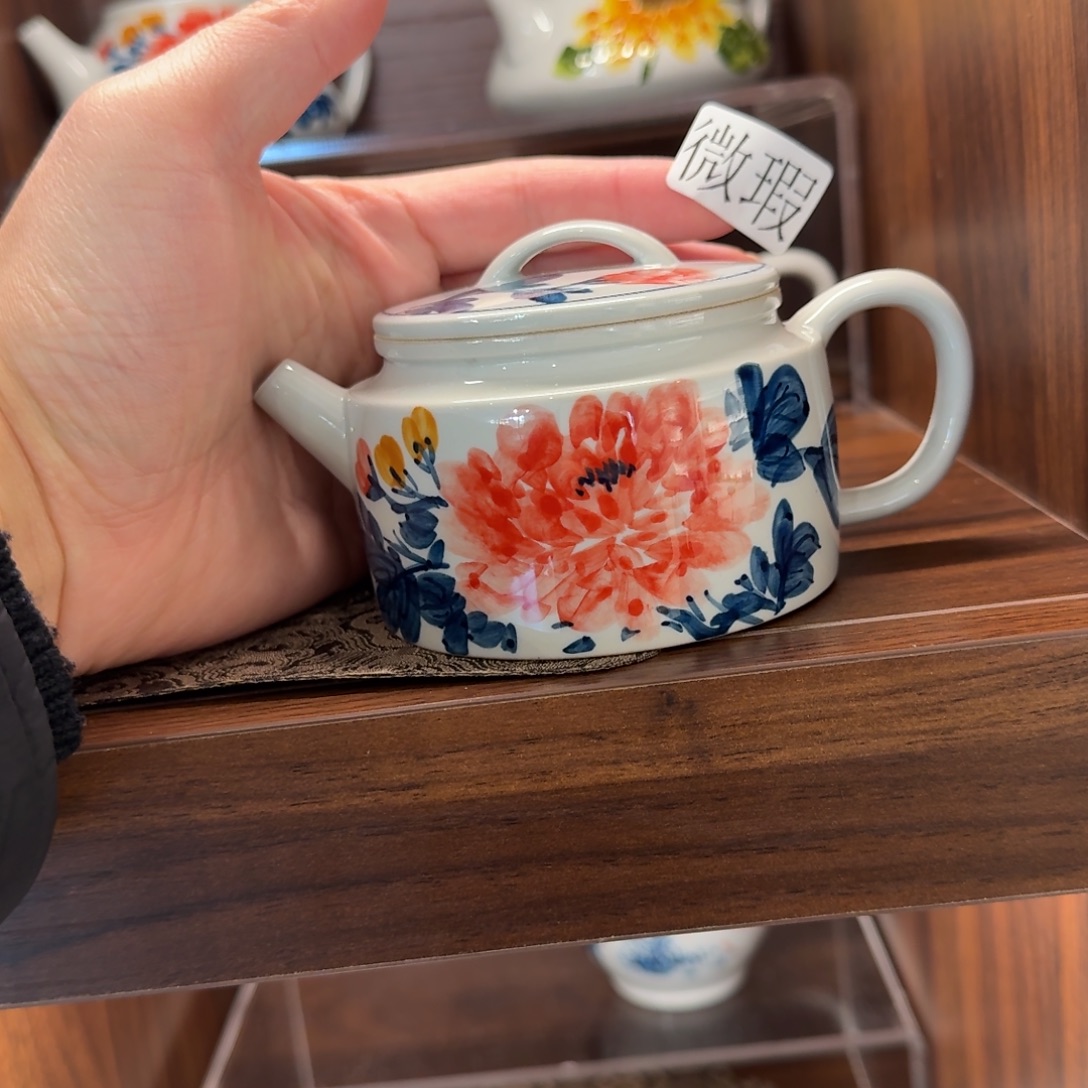 釉下手绘茶具微瑕