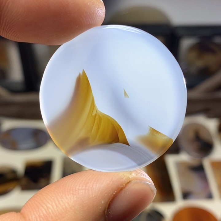 玛瑙/玉髓颈饰未镶嵌