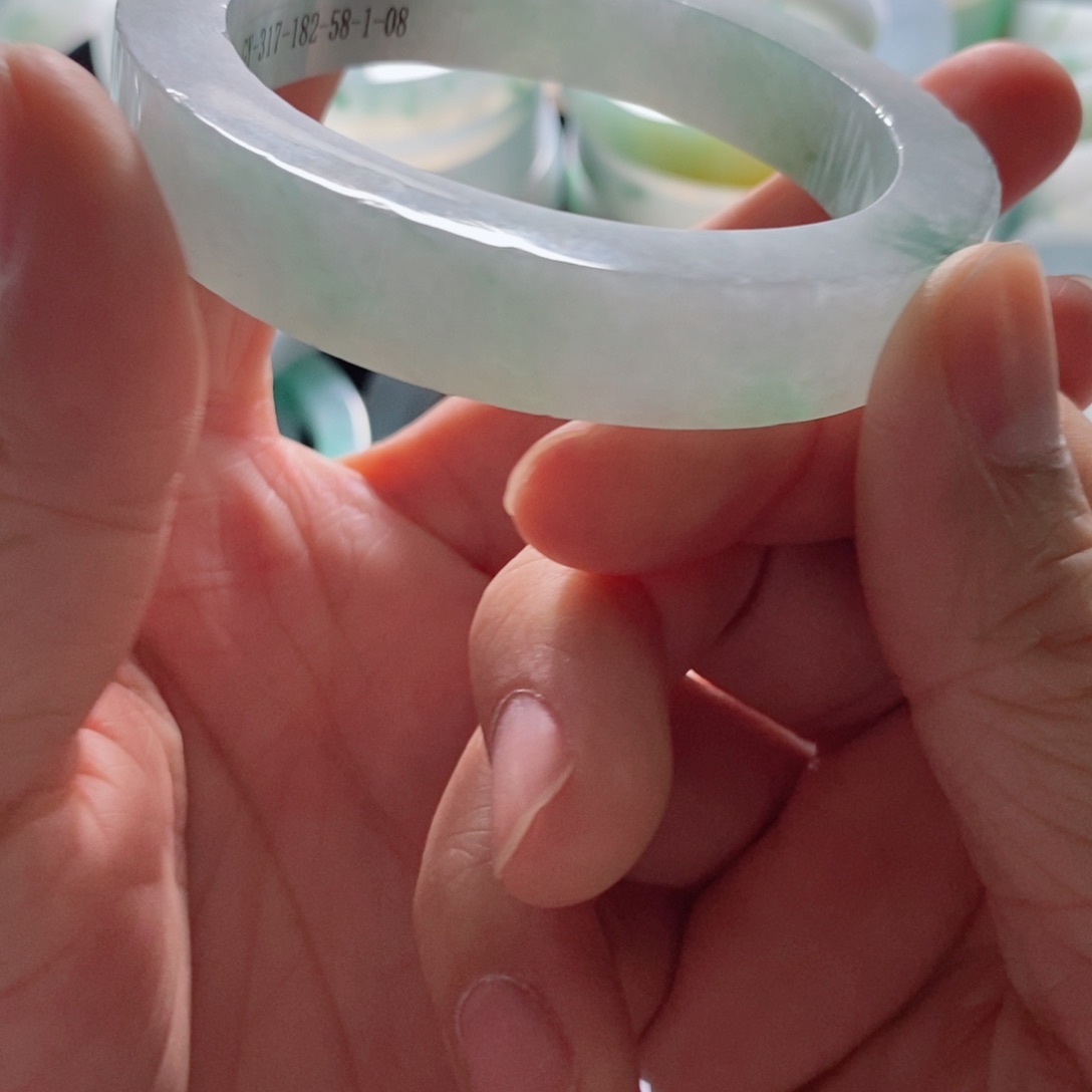 定制翡翠A货未镶嵌思****幺