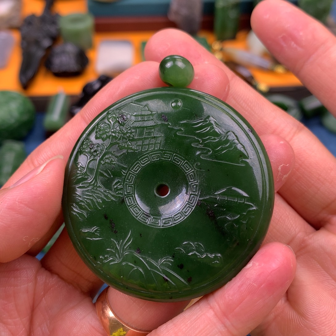 和田玉未镶嵌颈饰