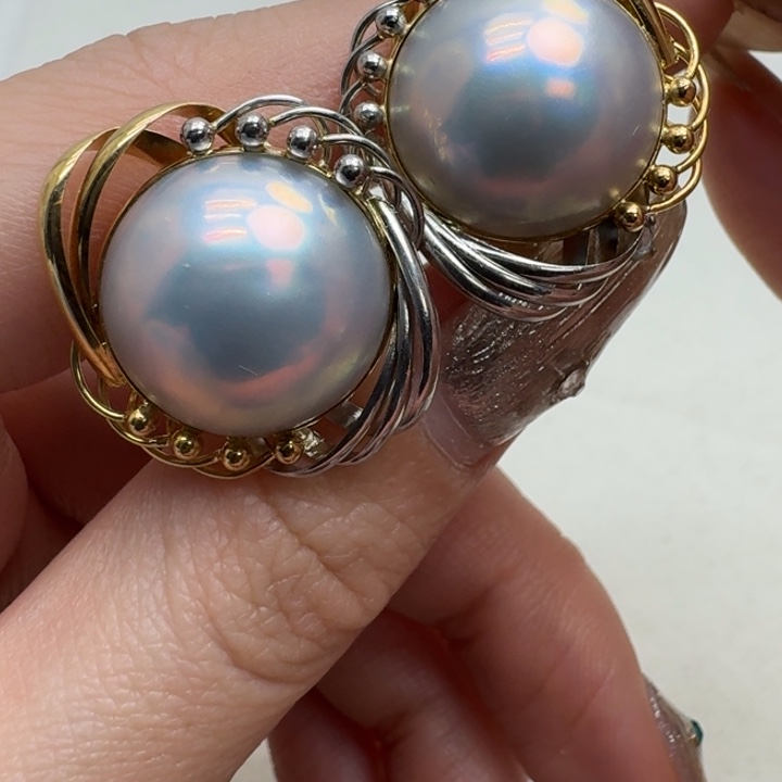 耳饰未镶嵌拼合珍珠（马贝珠）