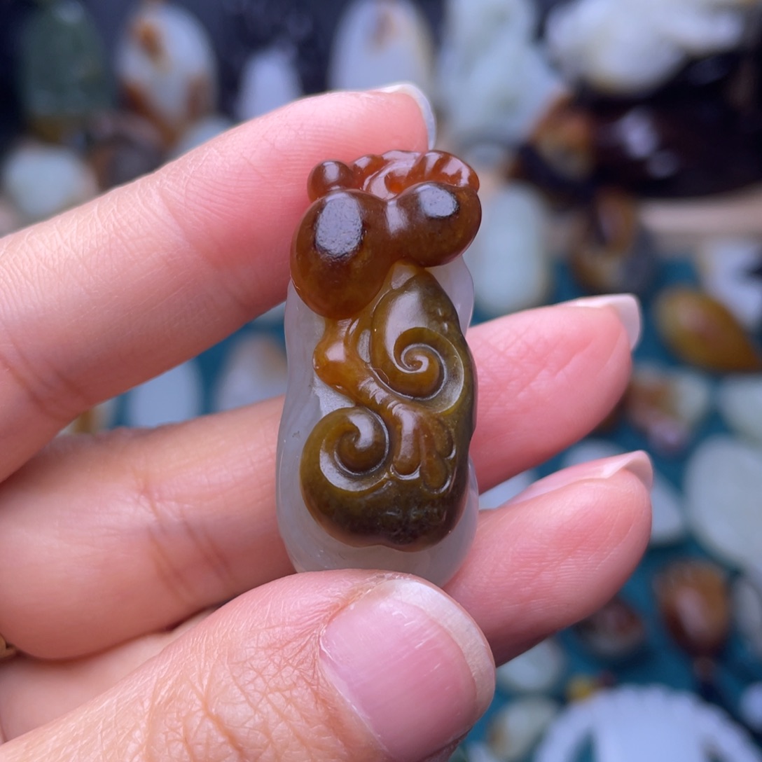 和田玉颈饰未镶嵌函