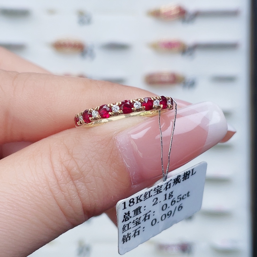 戒指红宝石18K金镶嵌