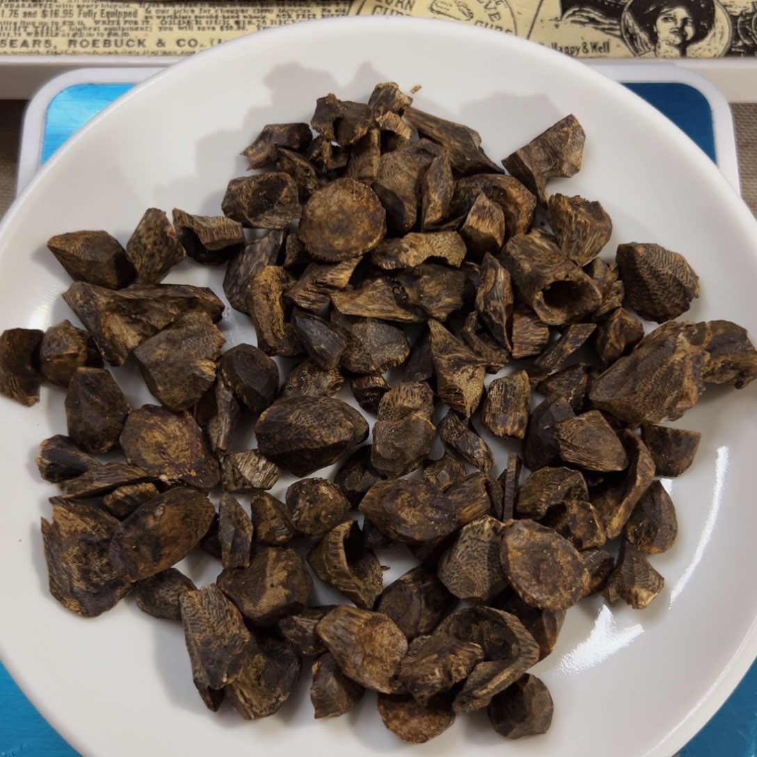 沉香碎屑沉香海南树丁壳部份沉水料50克