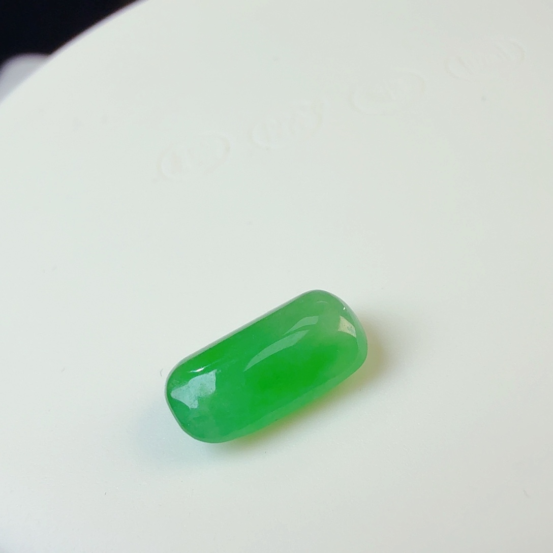 翡翠裸石冰绿随行