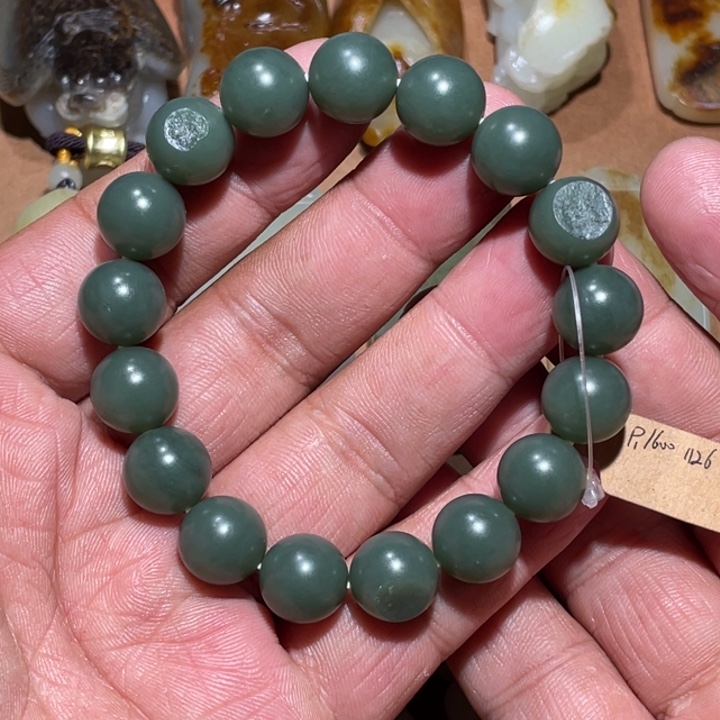 和田玉未镶嵌手串