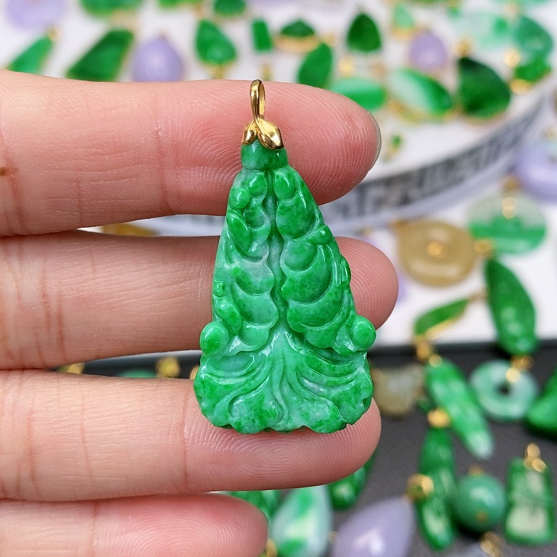 翡翠吊坠(不含链)18K金镶嵌