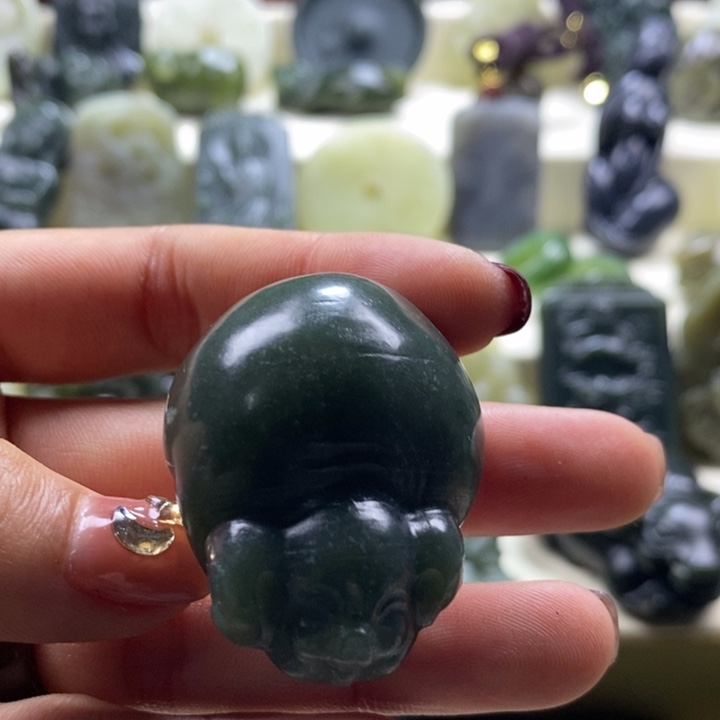 和田玉颈饰未镶嵌