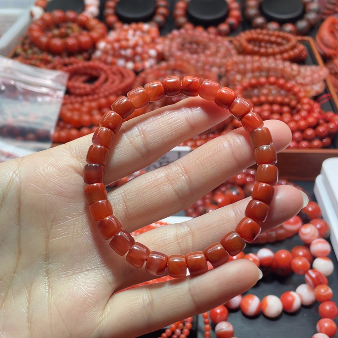 南红玛瑙手链未镶嵌