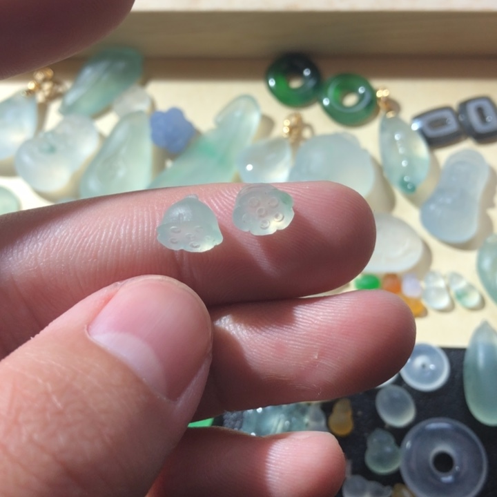 定制翡翠未镶嵌挂件