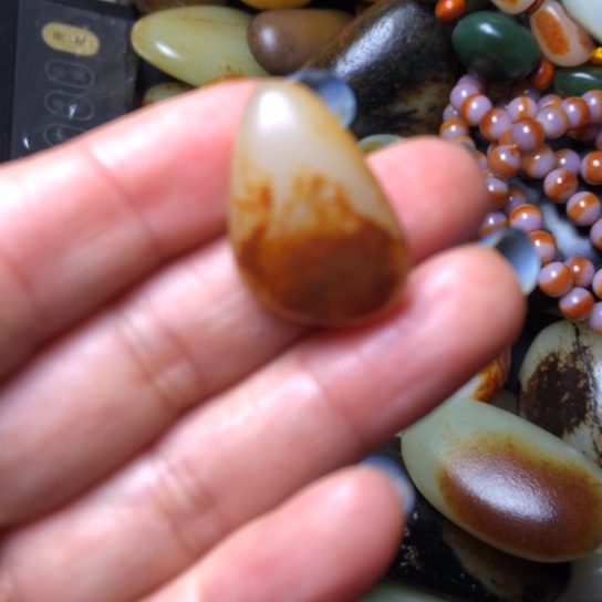 和田玉未镶嵌珠宝奇石