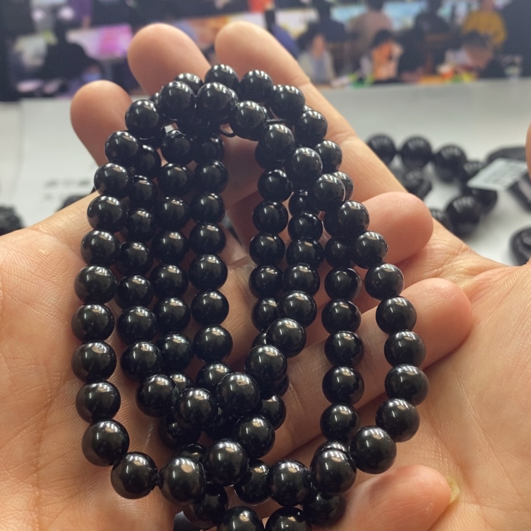 翡翠未镶嵌项链卡7左右