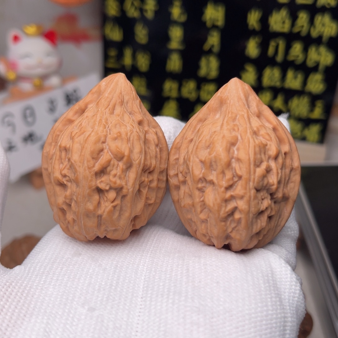 文玩核桃手串瓷瓶鸭嘴