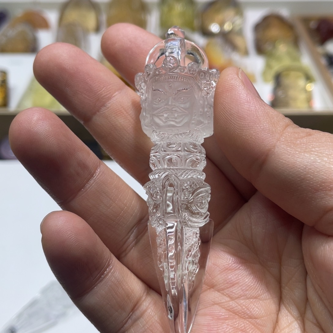 水晶颈饰未镶嵌是**呀定制