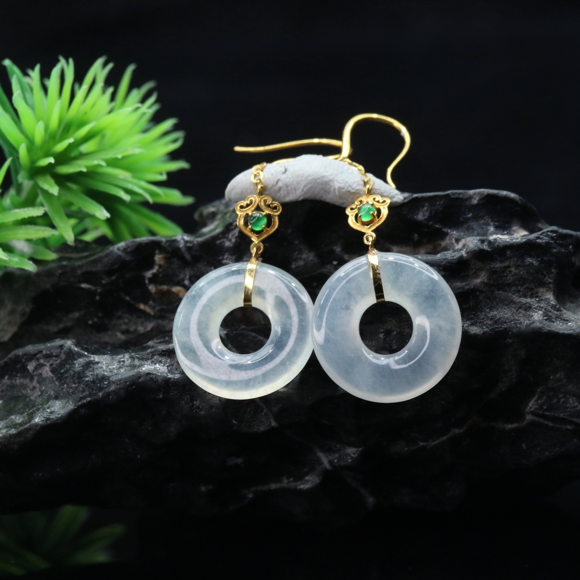 52天然缅甸翡翠A货18k甜甜圈耳饰/100576/上海嘉禾拍卖