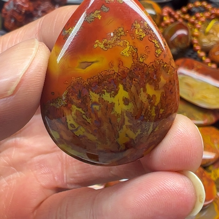 玛瑙/玉髓合金颈饰