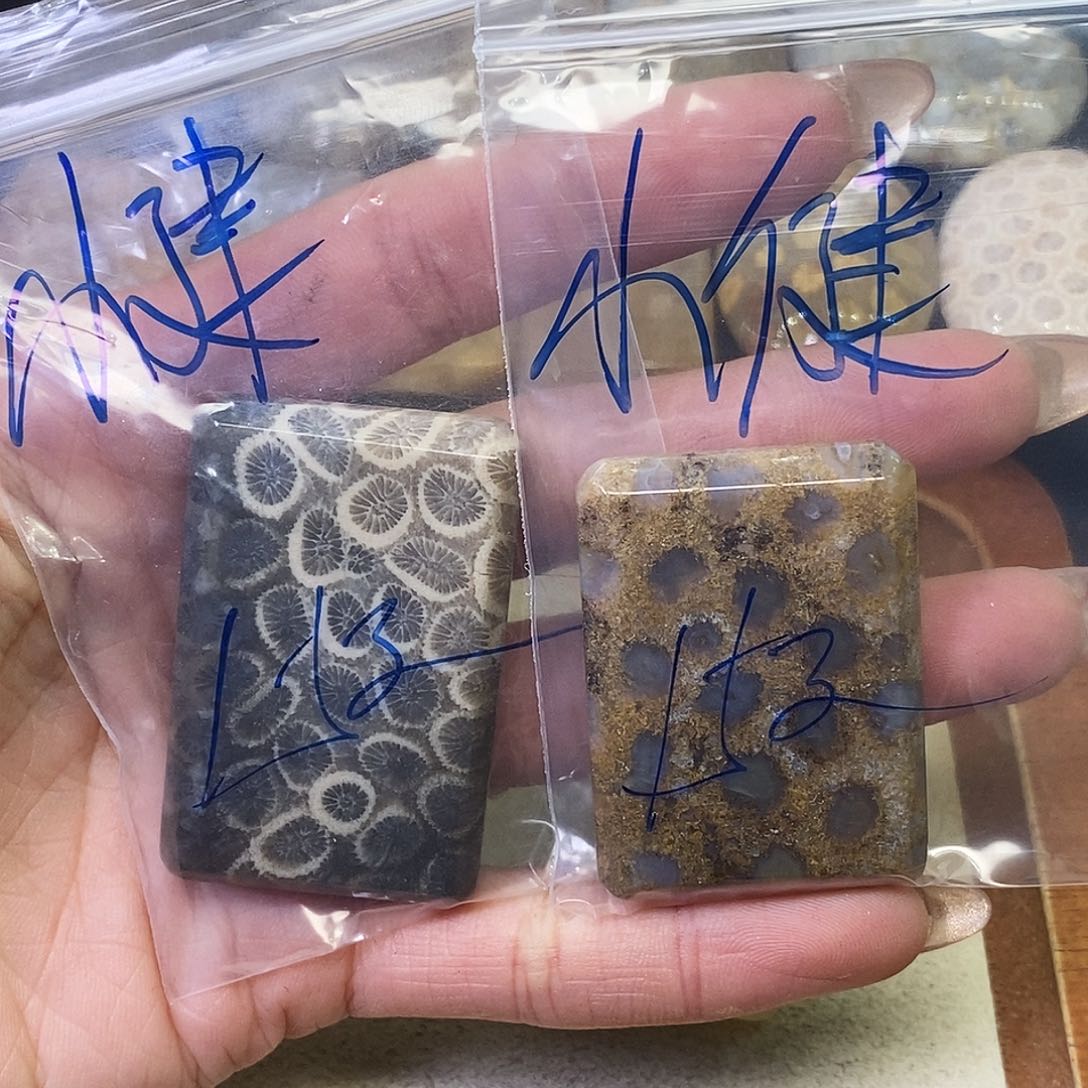 硅化玉颈饰合金小*