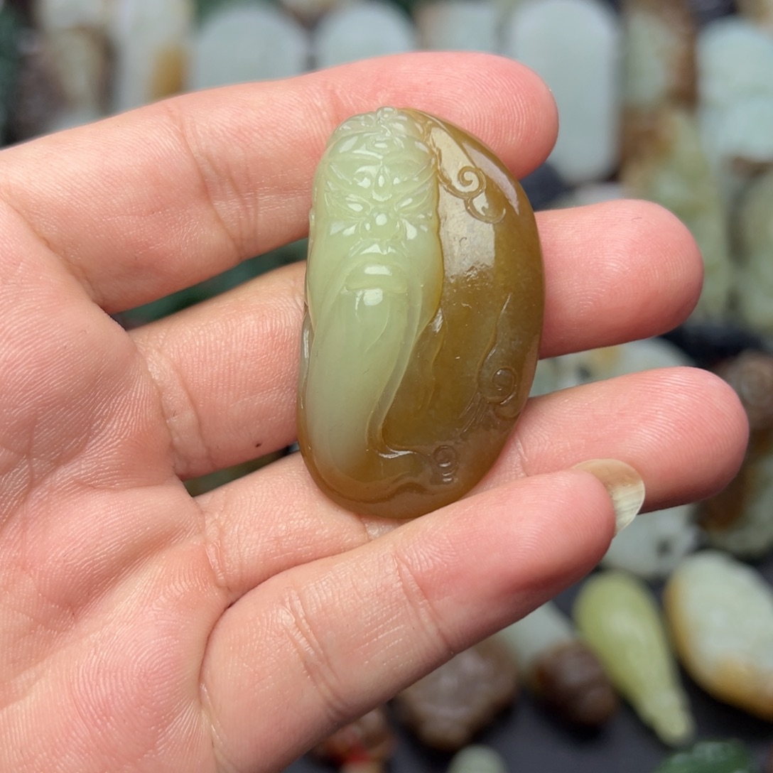 和田玉未镶嵌挂件