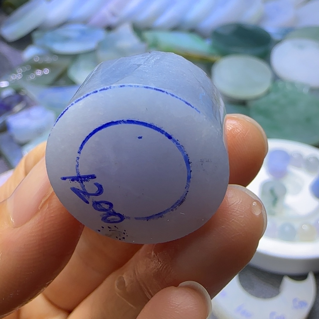 定制翡翠未镶嵌定制