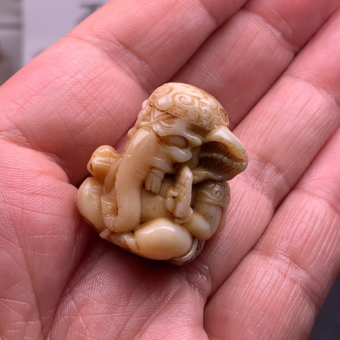 鹿骨其他天天都在盘  