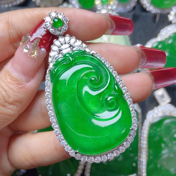 翡翠颈饰银S925镶嵌