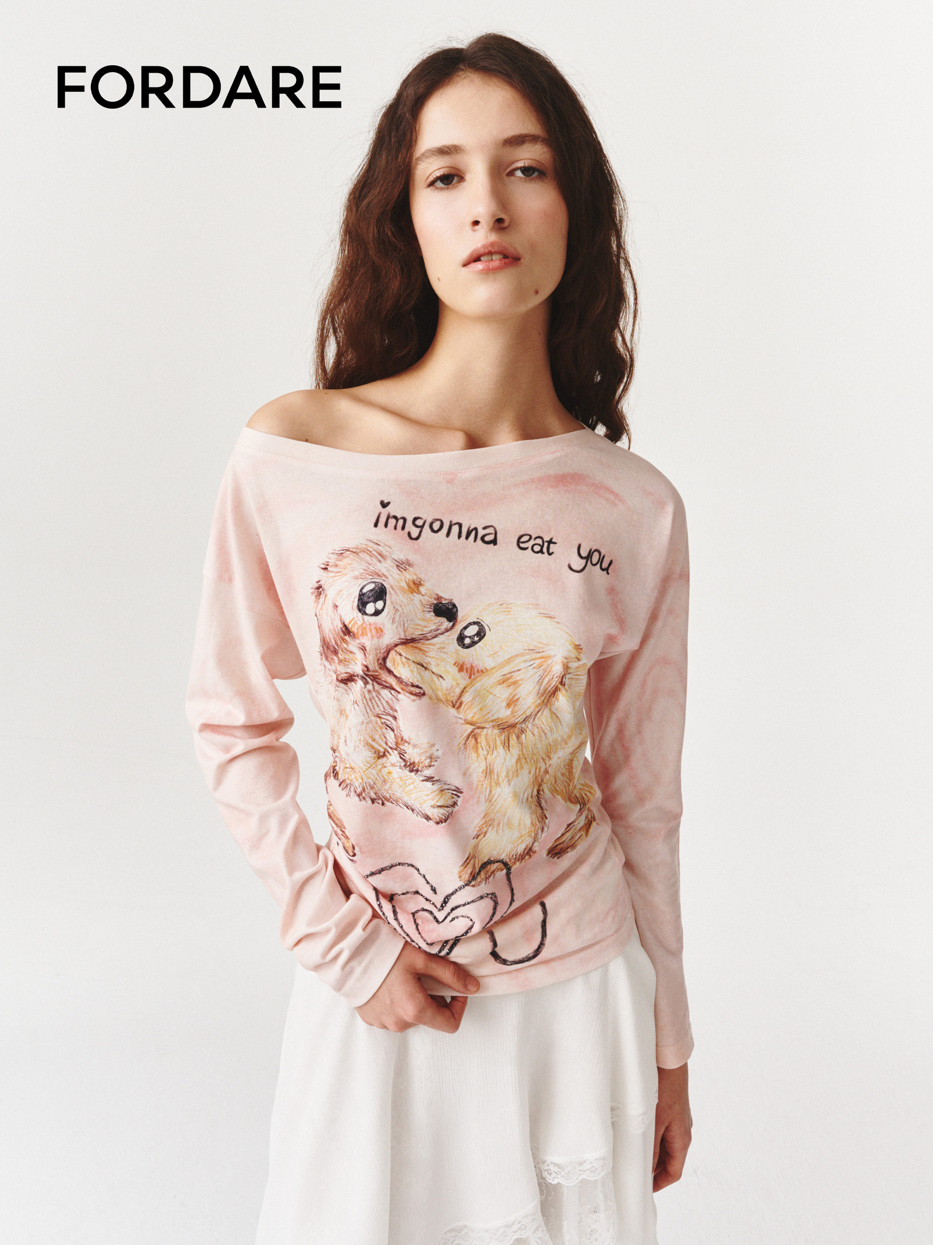 FORDARE 26春夏涂鸦感一口吃掉你斜肩长袖T恤（no退可换款换码）