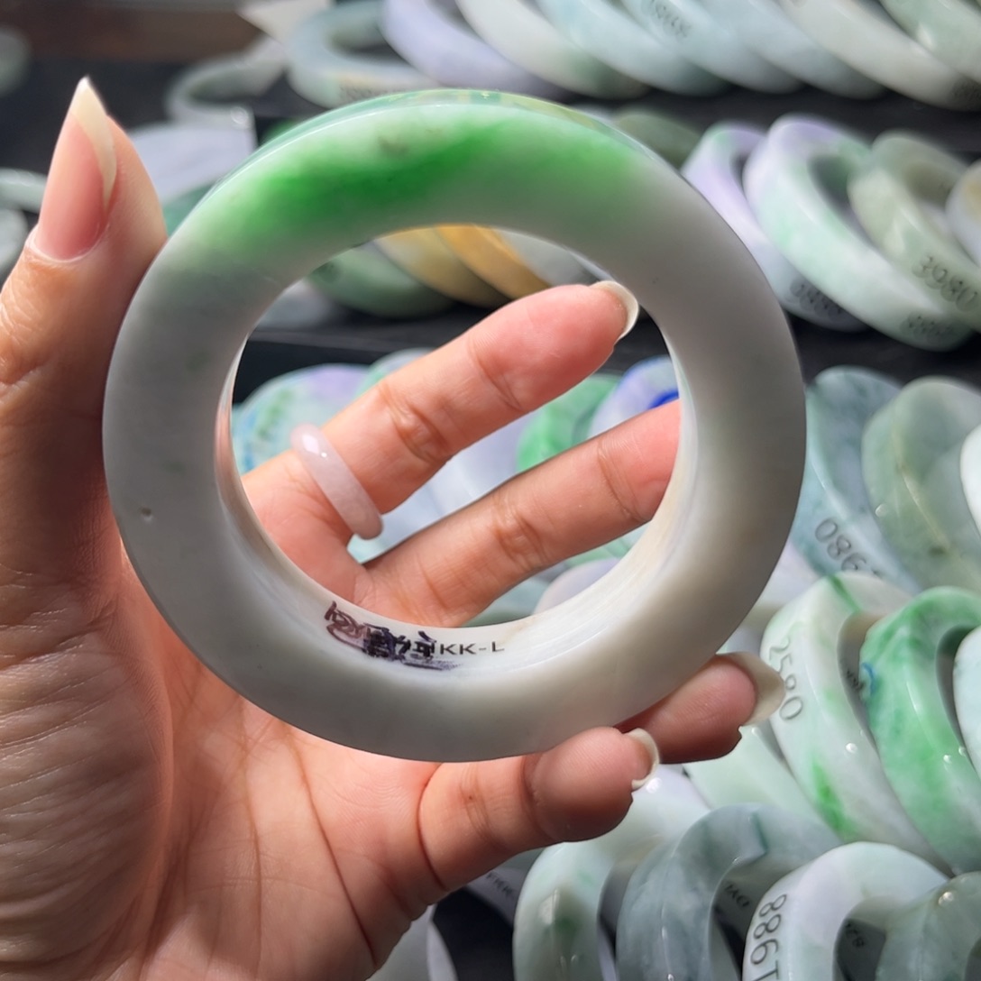 定制翡翠手镯未镶嵌