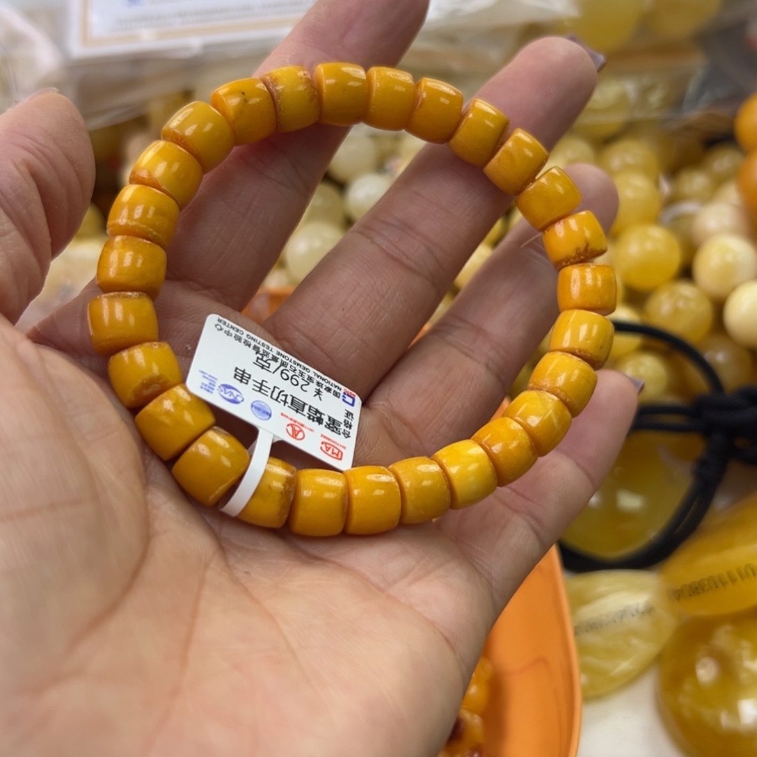 琥珀珠宝奇石未镶嵌