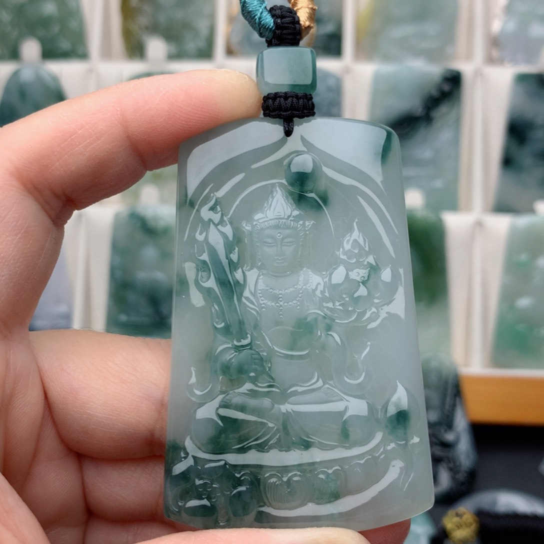 翡翠颈饰未镶嵌朕****你，