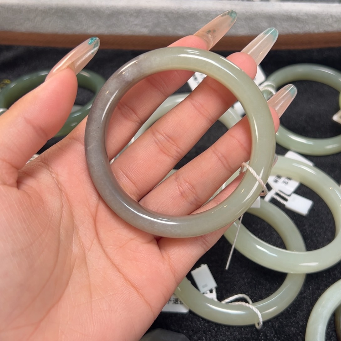 未镶嵌手镯和田玉温**爱D0002-53