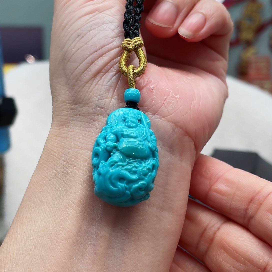 绿松石颈饰未镶嵌