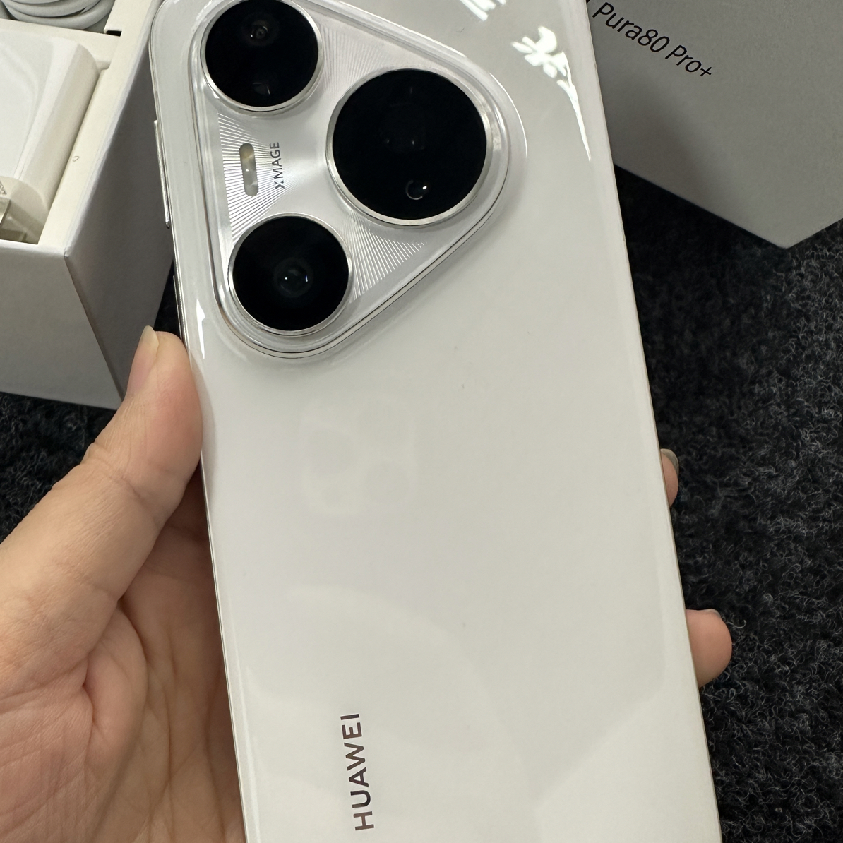 99新 Huawei/华为 P80pro+  白色 16+512g 再保：26.7.21 配件全套