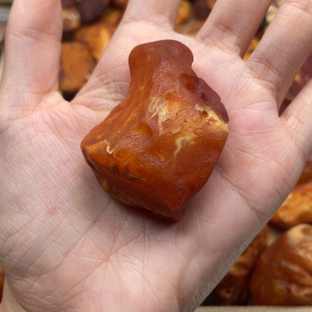 未镶嵌蜜蜡珠宝奇石