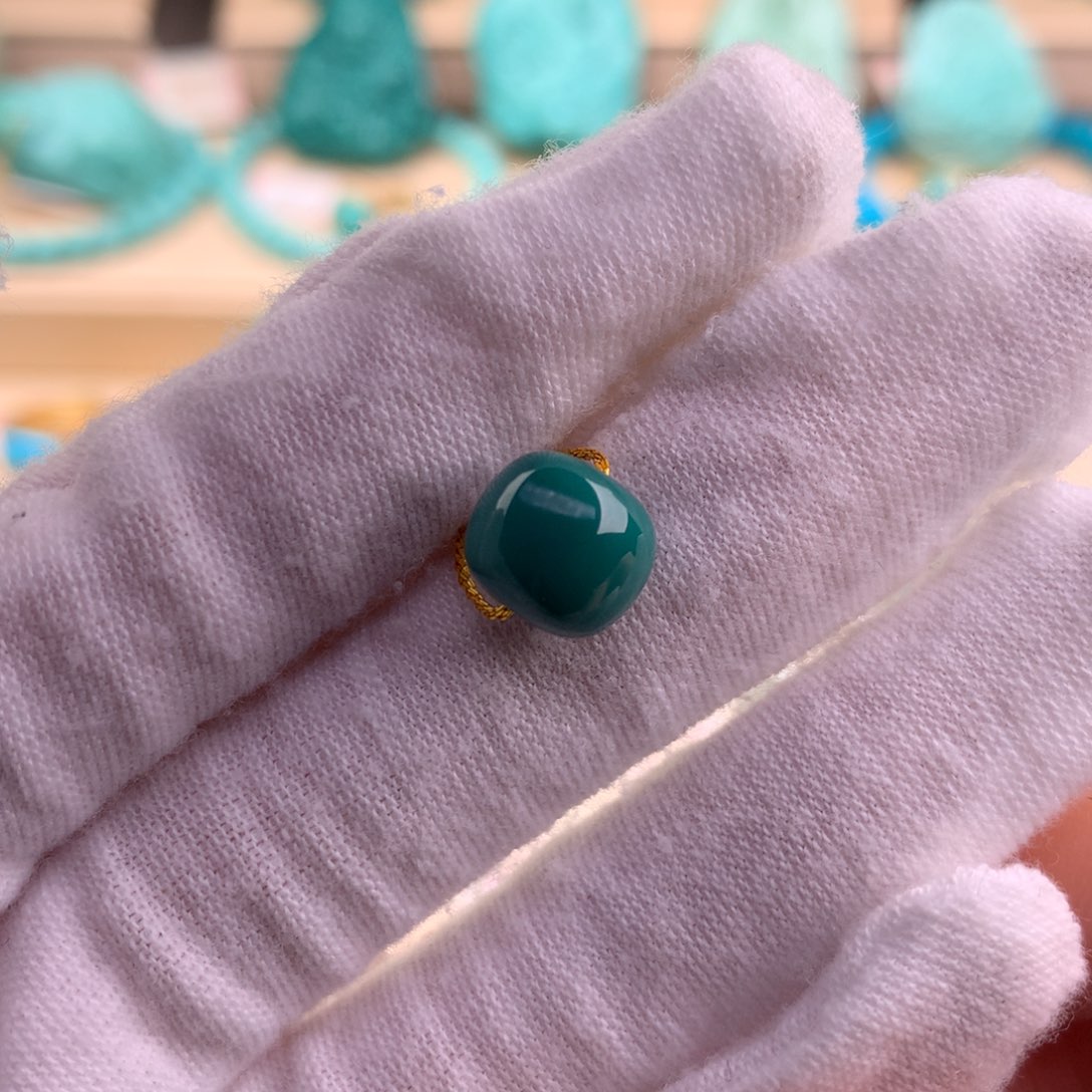 绿松石珠宝奇石未镶嵌9.4*8.3mm