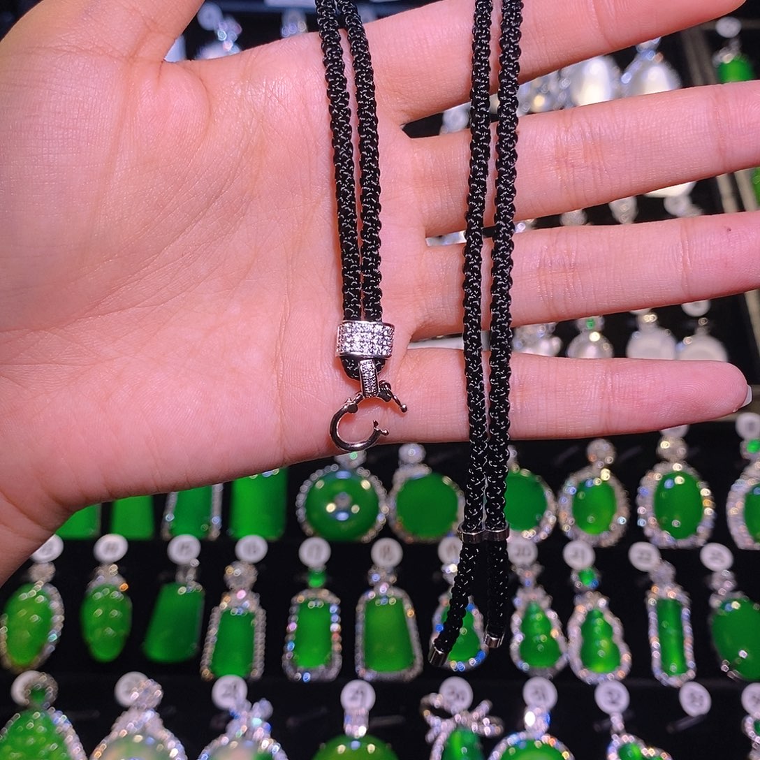 玛瑙/玉髓合金颈饰