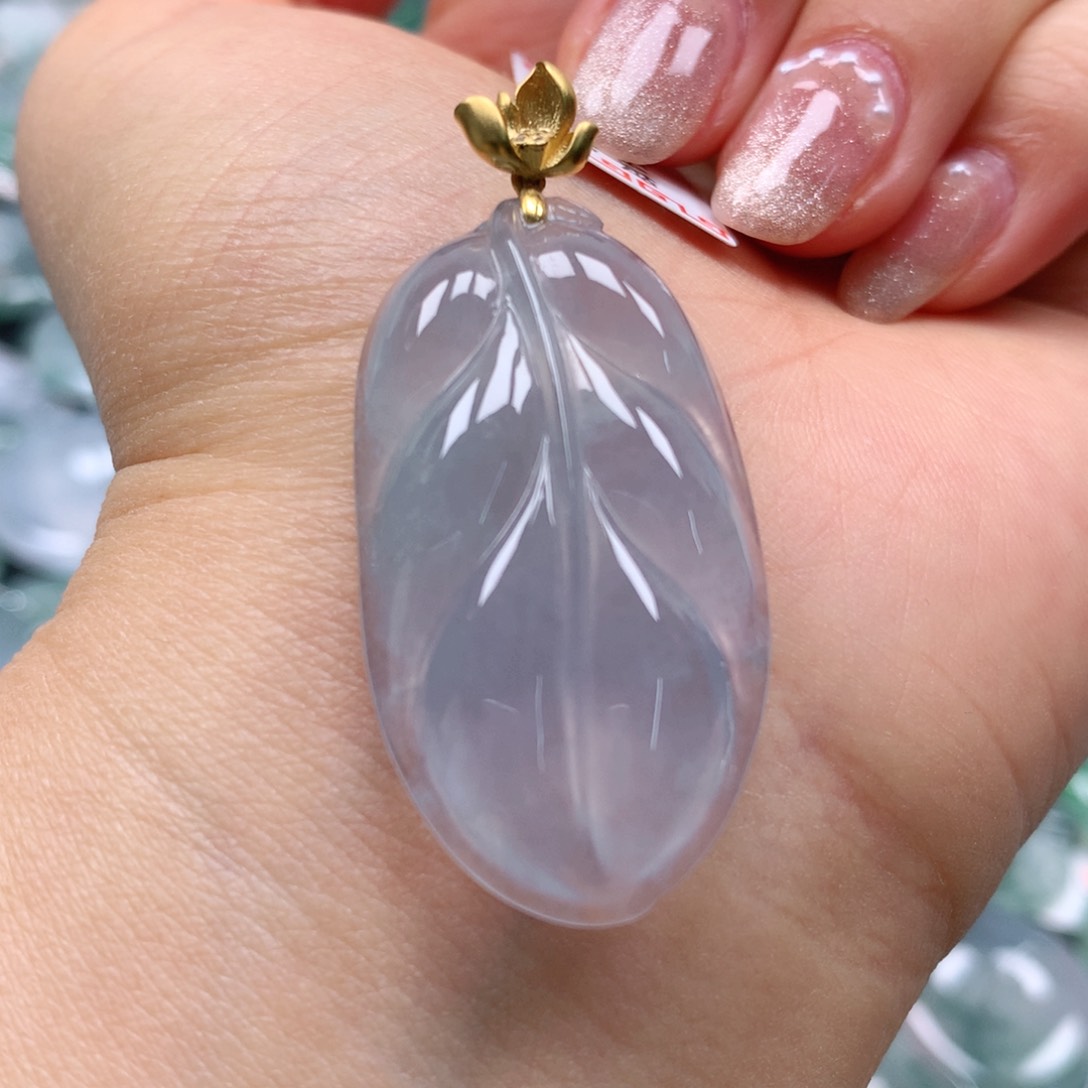 翡翠颈饰18K金镶嵌天然翡翠