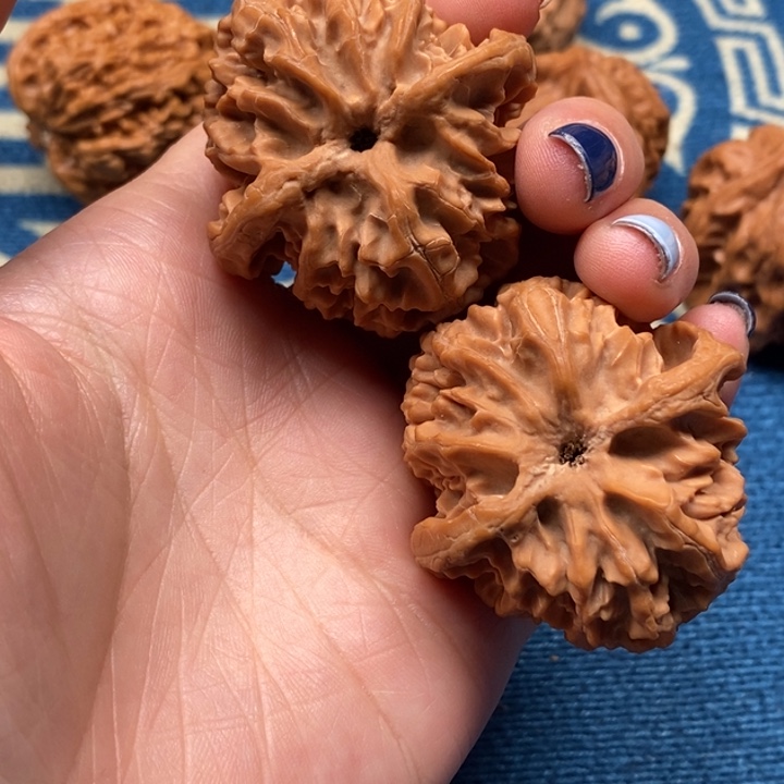 恭***財吊坠文玩核桃苹果园