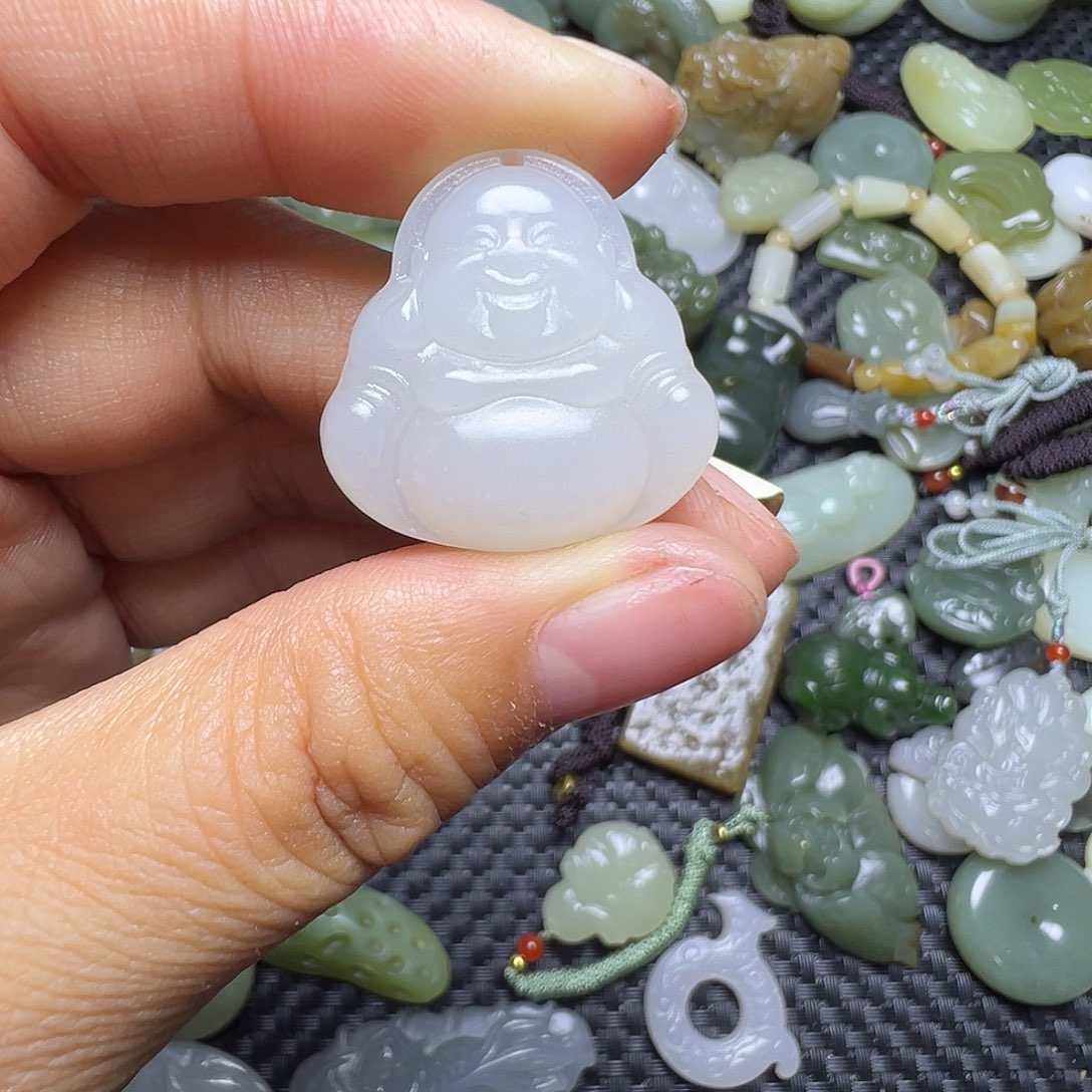 和田玉未镶嵌吊坠(不含链)卡24.7（有棉）漏