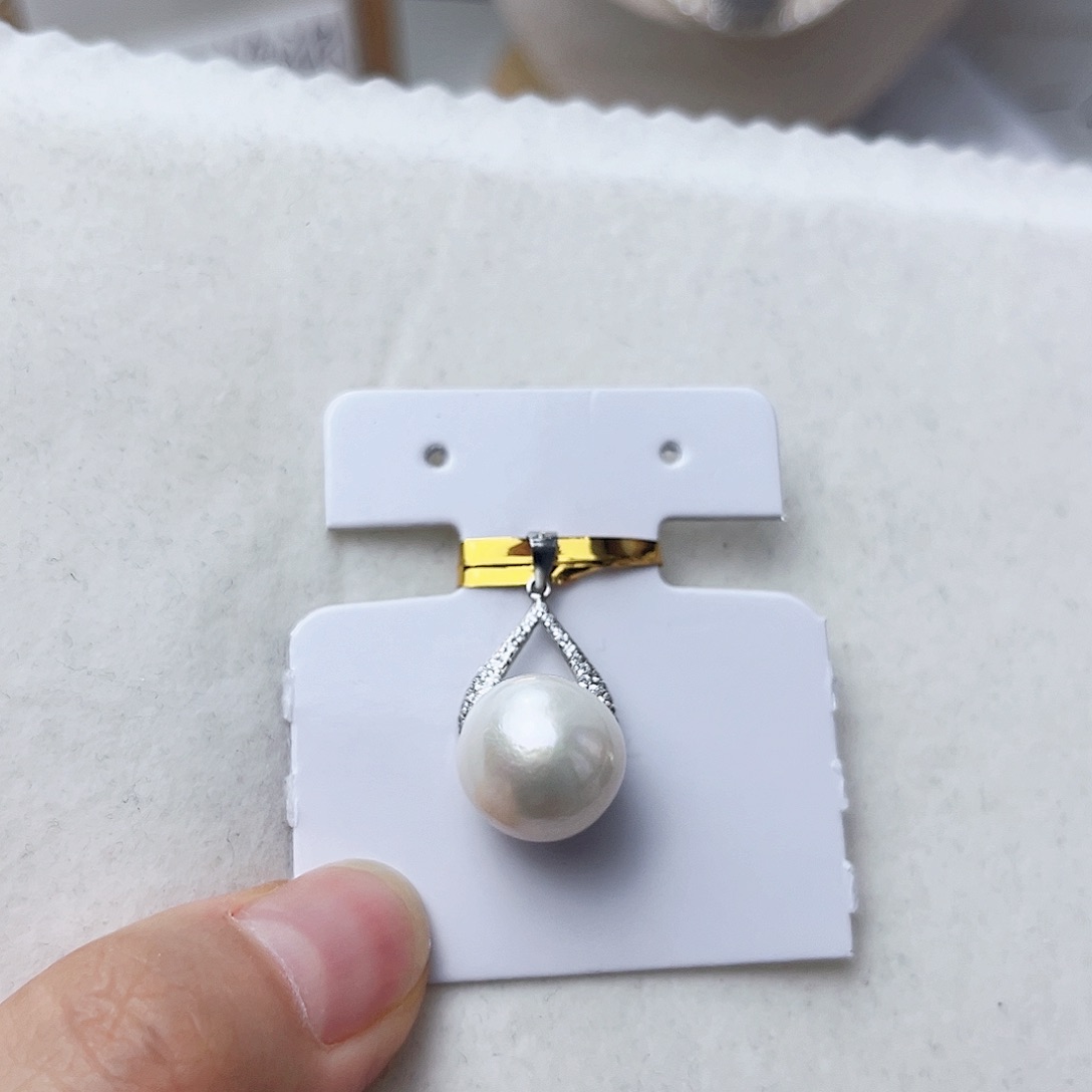 未镶嵌淡水珍珠耳饰